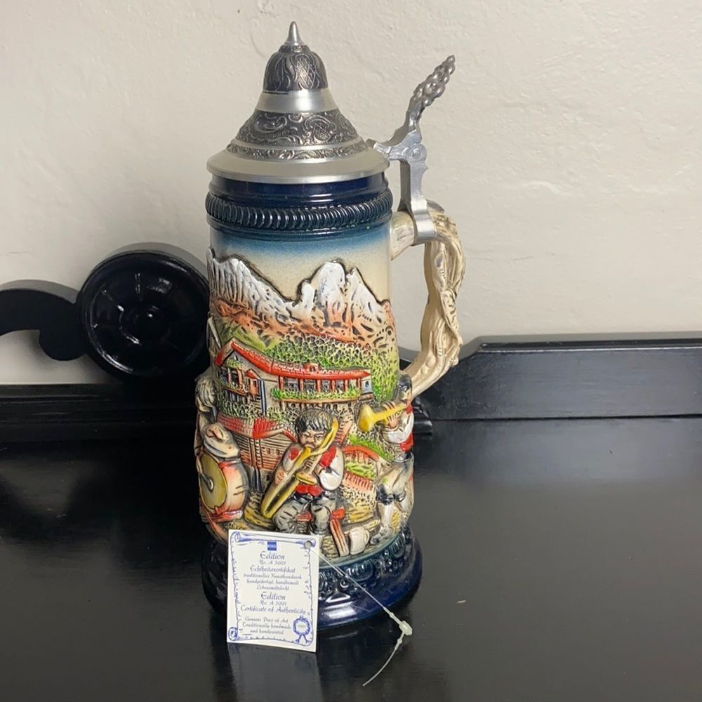 VINTAGE KING EDITION NO. A3991 HANDMADE/HANDPAINTED BEER STEIN